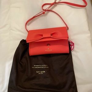 Kate Spade salmon clutch/shoulder bag. Small NWT
